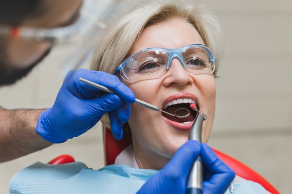 Does A Restorative Dentist Use Dental Bridges?